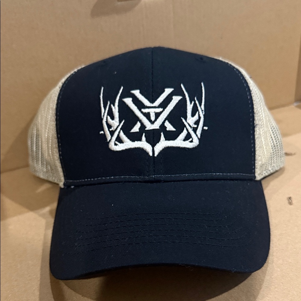 NWT Men’s Vortex Snap Back